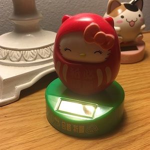 ⚠️LAST CALL | Daruma Doll Hello Kitty Solar Toy